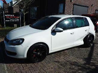 Schadeauto Volkswagen Golf 1.8 TSI Comfortline 2010/1