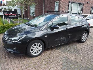 skadebil auto Opel Astra 1.0 Business+ 2016/2