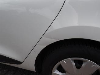 Renault Clio 0.9 Tce Expression picture 7