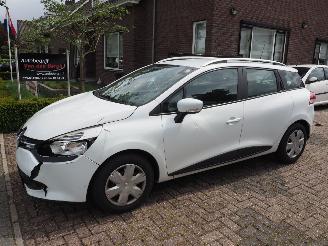 Unfallwagen Renault Clio 0.9 Tce Expression 2014/3