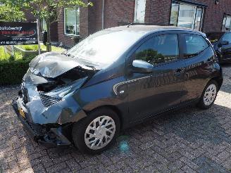 Avarii autoturisme Toyota Aygo 1.0 VVT-i Xplay 2020/9