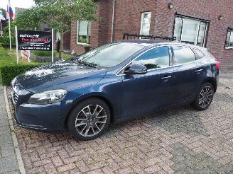 krockskadad bil auto Volvo V-40 2.0 D4 Summum Business 2015/1