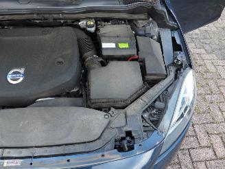 Volvo V-40 2.0 D4 Summum Business picture 13