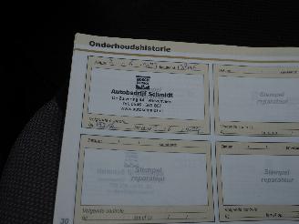 Peugeot 207 1.4-16V X-Line Automaat picture 22