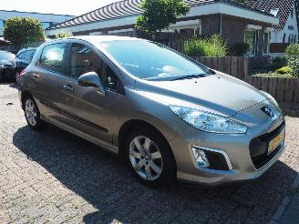 Peugeot 308 1.6 Vti Access picture 3