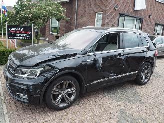 skadebil auto Volkswagen Tiguan 2.0 Tdi R-Line Connected Serie 2016/10