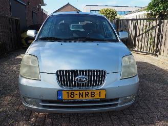 Kia Picanto 1.1 LXE Automaat picture 2