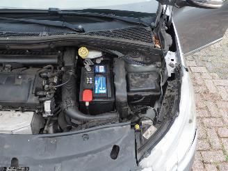 Peugeot 2008 1.6 VTi Allure Automaat picture 13
