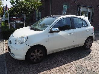 Coche accidentado Nissan Micra 1.2 Dig-S Elle Automaat 2013/6