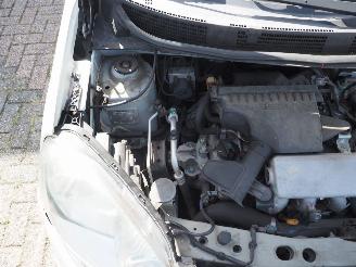 Nissan Micra 1.2 Dig-S Elle Automaat picture 14