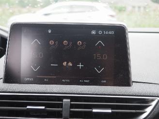 Peugeot 5008 1.2 PureTech GT-Line 7P picture 17