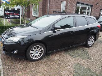 skadebil auto Ford Focus 1.6 Ti-Vct Titanium Automaat 2011/11