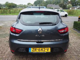 Renault Clio 1.5 Dci Limited Automaat picture 5