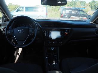 Toyota Corolla 1.6 picture 18