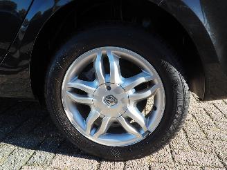 Renault Clio 1.6-16V Dynamique Automaat picture 7