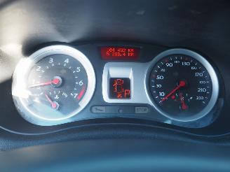 Renault Clio 1.6-16V Dynamique Automaat picture 21