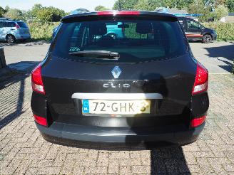 Renault Clio 1.6-16V Dynamique Automaat picture 5