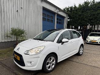 damaged passenger cars Citroën C3 1.4 54KW AIRCO 2010/9