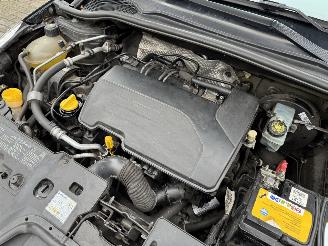 Renault Clio 1.2 16V 54KW AIRCO picture 11