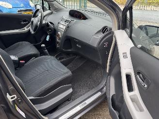 Toyota Yaris 1.3 AIRCO 5-DEURS picture 9
