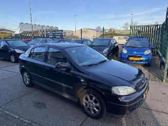 Opel Astra 1.6 AIRCO 5-DEURS picture 2