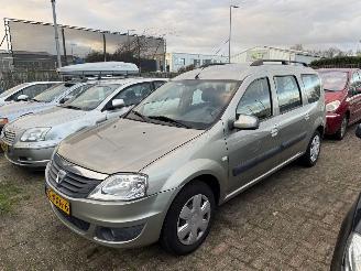 damaged passenger cars Dacia Logan 1.6 AIRCO 64KW 2010/10