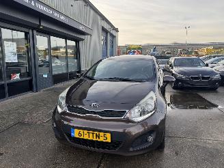 Kia Rio 1.2 63KW AIRCO picture 2