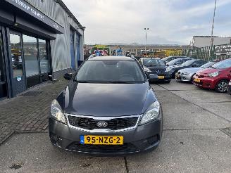 Kia Ceed 1.4 AIRCO picture 2