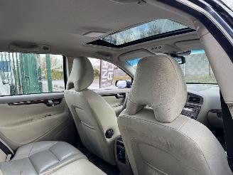 Volvo V-70 2.5 Turbo 154KW Momentum Automaat picture 7
