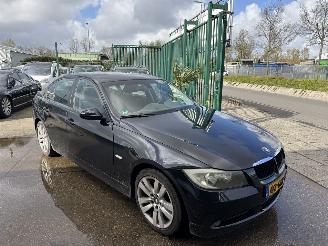 BMW 3-serie 318i Airco 105kw picture 3