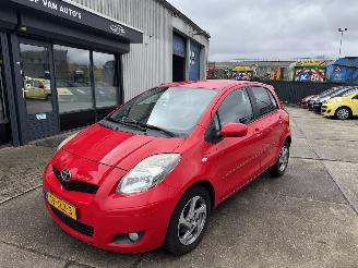 Damaged car Toyota Yaris 1.3 VVTI AIRCO 5-DEURS 165.000 km NAP! 2009/1