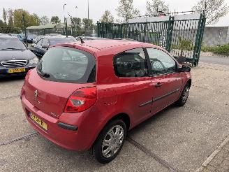 Renault Clio 1.2 16V 55KW picture 3