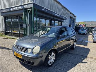 skadebil auto Volkswagen Polo 1.2 12V AIRCO 5-DEURS 2002/12