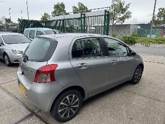 Toyota Yaris 1.0 AIRCO 5-DEURS picture 3
