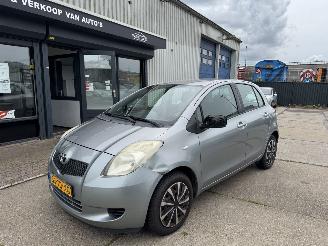 Unfallwagen Toyota Yaris 1.0 AIRCO 5-DEURS 2006/7