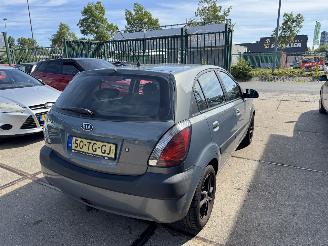 Kia Rio 1.4 AIRCO AUTOMAAT 5-DRS picture 3