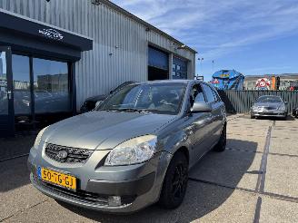 škoda osobní automobily Kia Rio 1.4 AIRCO AUTOMAAT 5-DRS 2006/8