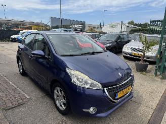 Peugeot 208 1.2 VTI AIRCO 5-DEURS picture 4