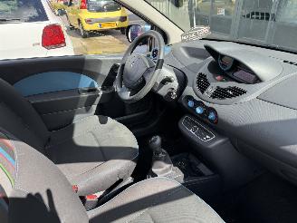 Renault Twingo 1.2 16V AIRCO picture 6