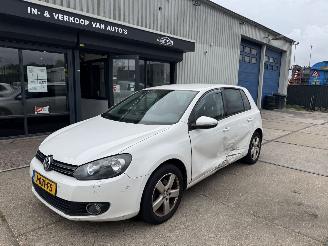 damaged passenger cars Volkswagen Golf 1.2 TSI 2010/9