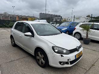 Volkswagen Golf 1.2 TSI picture 2
