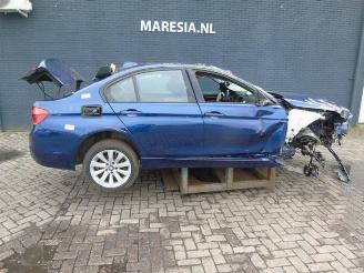 Coche siniestrado BMW 3-serie 3 serie (F30), Sedan, 2011 / 2018 320d 2.0 16V 2017/4
