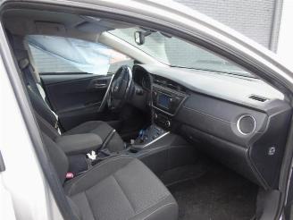 Toyota Auris Auris Touring Sports (E18), Combi, 2013 / 2018 1.8 16V Hybrid picture 4