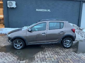 Vrakbiler auto Dacia Sandero Sandero II, Hatchback, 2012 0.9 TCE 12V 2017/1