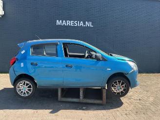 Vrakbiler auto Mitsubishi Space-star Space Star (A0), Hatchback, 2012 1.0 12V 2014/7
