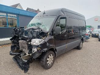 Mercedes Sprinter 315 1.9 CDI L2H2 RWD picture 2