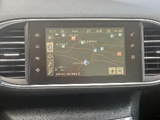 Peugeot 308 1.2 PureTech Style picture 11