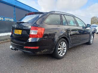 Skoda Octavia 1.2 TSI Grt Amb Bns picture 4