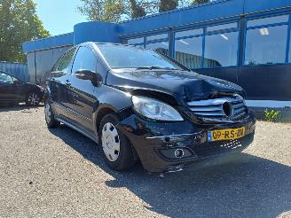 Avarii autoturisme Mercedes B-klasse 170 2005/8