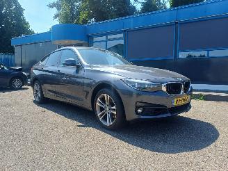 skadebil auto BMW 3-serie GT Gran Turismo 320i Corporate Lease High Executive 2018/2
